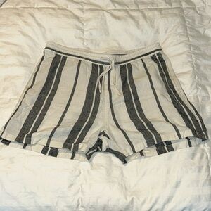 H&M 5” Linen Shorts